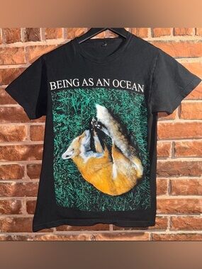 Being As An Ocean Emotional Hardcore Sleeping Fox Men’s Small Shirt
